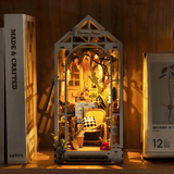 NOOK and STORY Book Nook Garden House Book Nook Kit