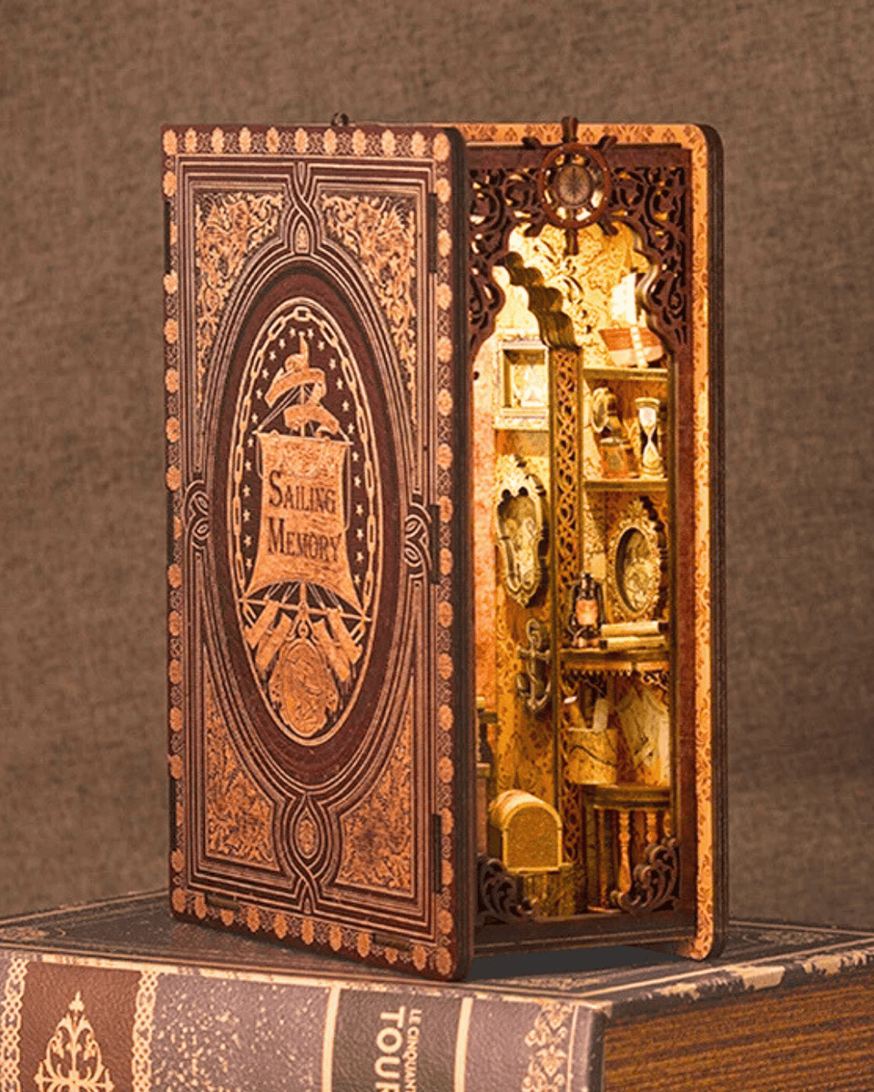 NOOK and STORY Book Nook Sailing Memory Book Nook Kit