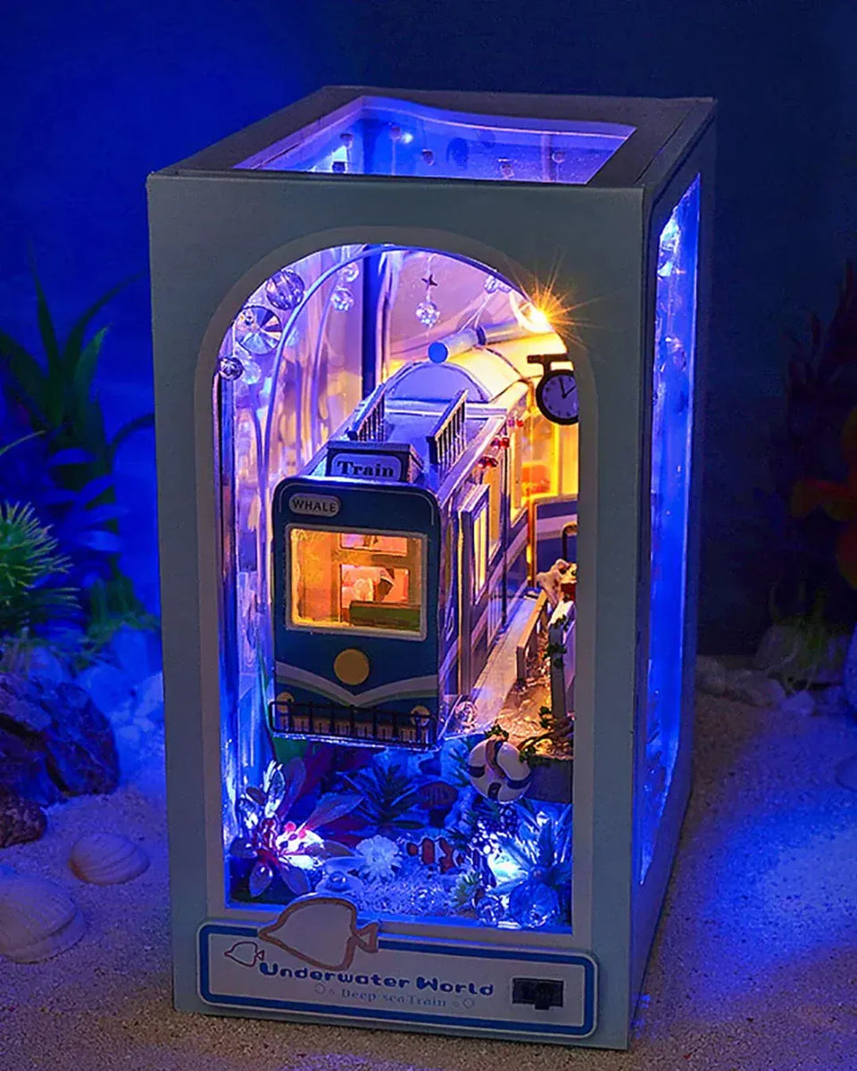 NOOK and STORY Book Nook UnderWater World Book Nook