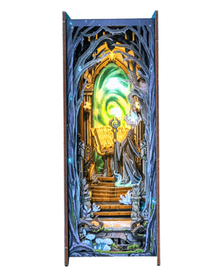 Gate of Wonderland Book Nook